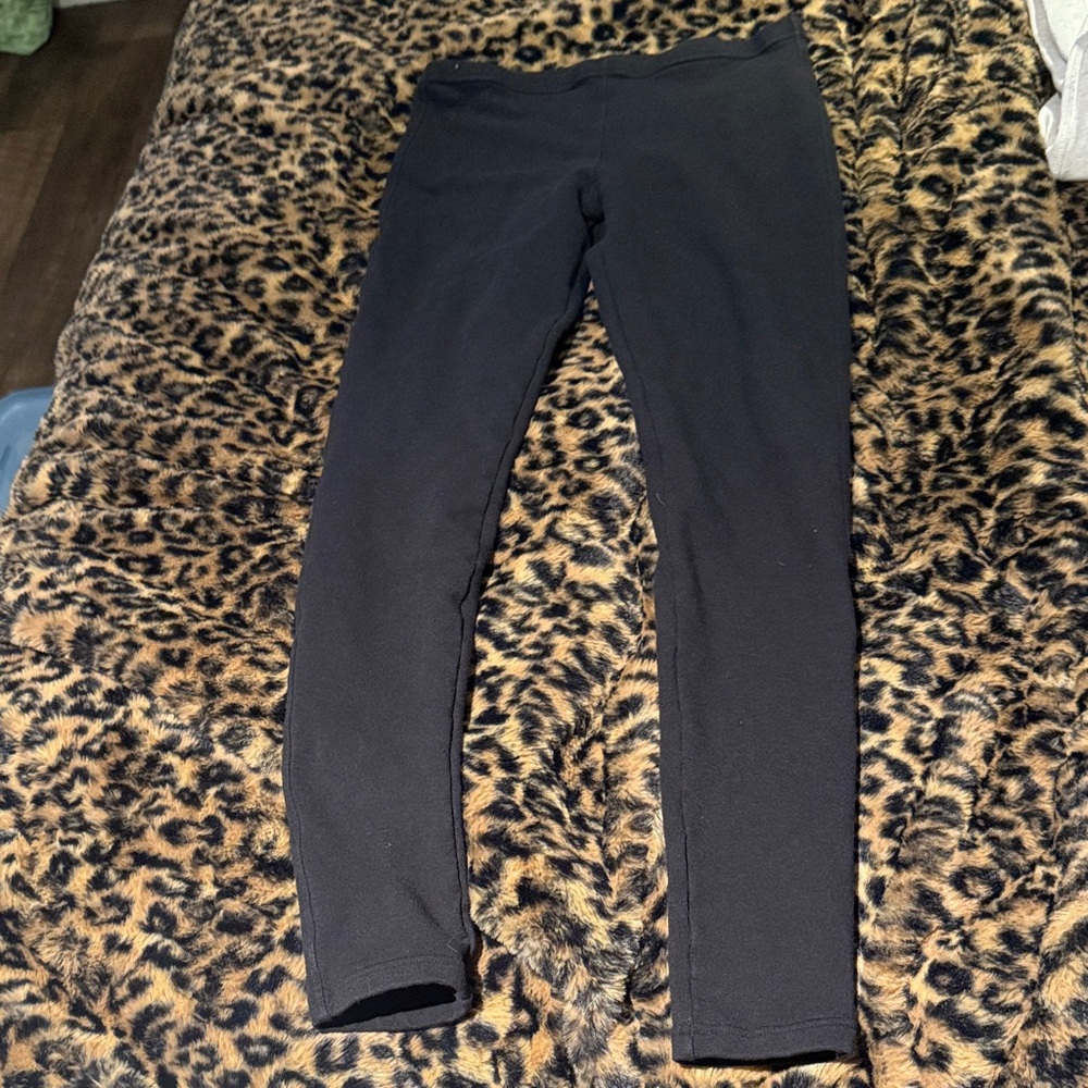 Size small black leggings